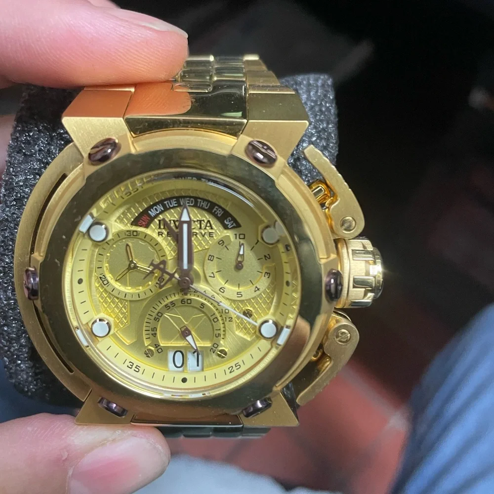 Invicta - Picture 2 of 6